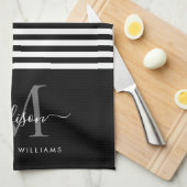 Modern Monogram Schwarz-weiß Strip Script Name Geschirrtuch (Viertel Falte)