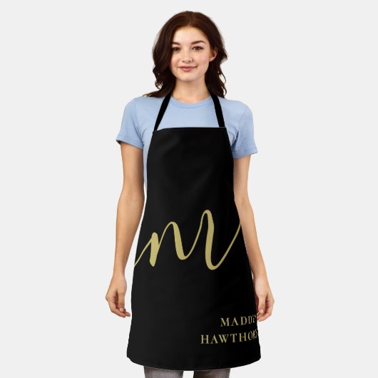 Modern Monogram Script Calligraphy Black Gold Name Schürze (Getragen)