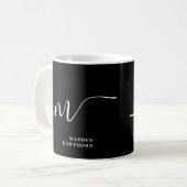 Modern Monogram Script Calligraphy Schwarz-weiß Kaffeetasse (Vorderseite Links)