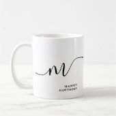 Modern Monogram Script Calligraphy Schwarz-weiß Kaffeetasse (Links)