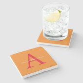 Modern Monogram Trendy Orange Red Steinuntersetzer (Seitenansicht)