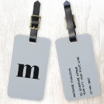 Modern Monogramm Initial Powder Blue Gepäckanhänger<br><div class="desc">Moderne Kleinschreibung Typografie minimalistisches Monogramm Initialdesign,  das in Personalisierung umgewandelt werden kann,  zusammen mit den Details auf der Rückseite. Schwarz auf einem staubigen,  pulverblauen Hintergrund.</div>