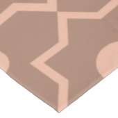 Modern Moscha Mousse Dusty Pink Geometric Shape Tischdecke (Schrägansicht)
