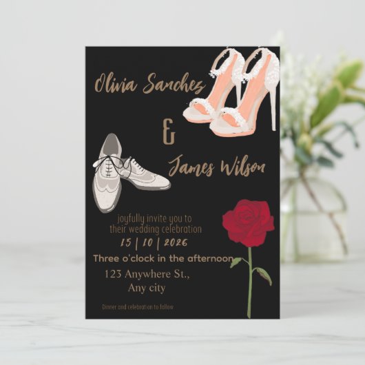 Modern Mr and Mrs wedding gold Einladung (Stehend Vorderseite)