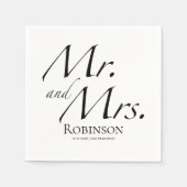 Modern Mr. und Mrs. Script | Schwarz-Weiß-Hochzeit Serviette (Vorderseite)