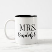 Modern Mrs. Monogram Zweifarbige Tasse (Links)
