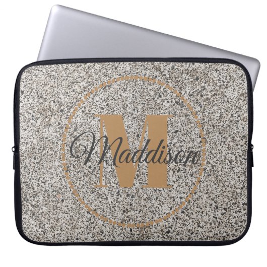 Modern Muster Monogram Ihr Name Concrete Gold Laptopschutzhülle (Vorderseite)