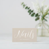 Modern Nail Salon Typography Script  Visitenkarte (Stehend Vorderseite)
