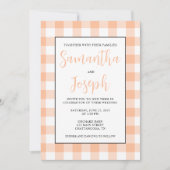 Modern Name Peach Gingham Country Wedding Einladung (Vorderseite)