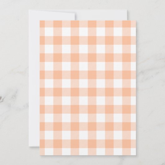 Modern Name Peach Gingham Country Wedding Einladung (Rückseite)