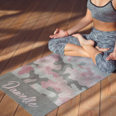 Modern Name Rosa Grün Shimmer Camouflage Muster Yogamatte