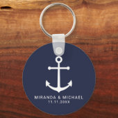 Modern Nautical Navy Blue Anchor Wedding Favor Schlüsselanhänger (Vorderseite)