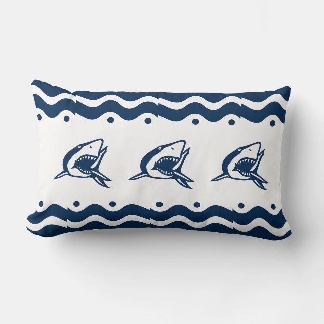 Modern Nautical Navy Blue and White Shark Lendenkissen (Vorderseite)