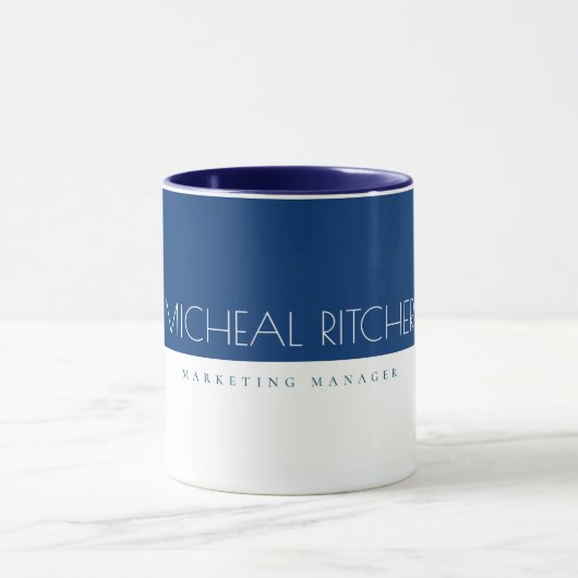 Modern Navy Blue Custom Monogram Name and Job Tasse (Zentrum)
