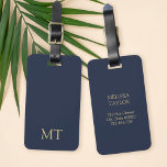 Modern Navy Blue Gold Minimalistisch Initial Monog Gepäckanhänger<br><div class="desc">Erstellen Sie Ihre eigene personalisierte Gepäckmarke mit individuellen Initialen und Namen in goldener Farbtypografie auf marineblau Hintergrund.</div>