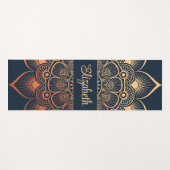 Modern Navy Blue Mandala Individuelle Name Yoga Ma Yogamatte (Vorderseite (Horizontal))