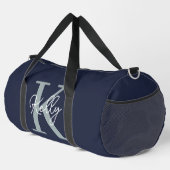 Modern Navy Blue Monogram Script Duffle Bag (Rechte Ecke)