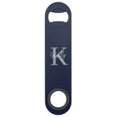 Modern Navy Blue Monogram Script Speed Flaschenöffner (Vorderseite)