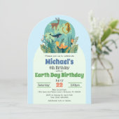 Modern Niedlich Earth Day Cheetah Deer Birthday Pa Einladung (Stehend Vorderseite)