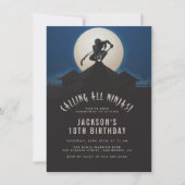 Modern Ninja on Roof Top Silhouette Birthday Party Einladung (Vorderseite)