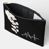 Modern Orchid Monogram Black and White Zubehörtasche (Offen)