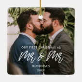 Modern Our First Christmas als Mr. and Mr. Foto Keramikornament (Rückseite)