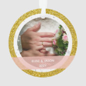 Modern Our First Christmas als Mr. and Mrs. 2 Foto Ornament (Rückseite)
