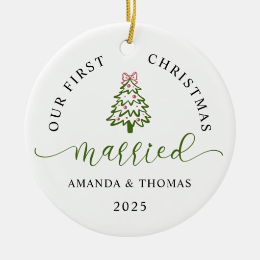 Modern Our First Christmas Married Photo Keramik Ornament (Vorne)