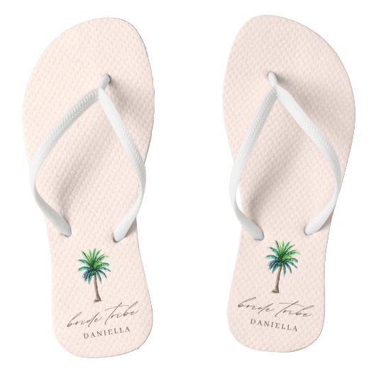 Modern Palm Tree Bride Tribe Blush Bachelorette Badesandalen (Fußbett)