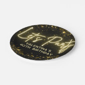 Modern Party Schwarz und goldenes Neonglühen Pappteller (Schrägansicht)