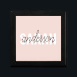 Modern Pastell Pink Beauty Personalisiert Erinnerungskiste<br><div class="desc">Modern Pastell Pink Beauty Personalisiert</div>