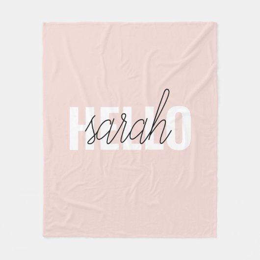 Modern Pastell Pink Hallo und Sie nennen Fleecedecke (Vorderseite)