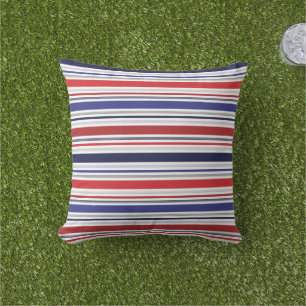 Modern Patriotic Red White Stripes Kissen