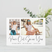 Modern Peace Out 2 Fotos Script Abschluss Ankündigung (Stehend Vorderseite)