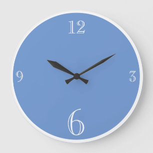 Modern Periwinkle Blue Color Basic minimalist Große Wanduhr