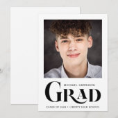 Modern Photo Bold Type Graduation Ankündigung (Vorne/Hinten)