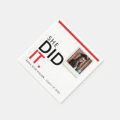 Modern Photo Graduation "She Did It" Red Black Nap Serviette (Ecke)