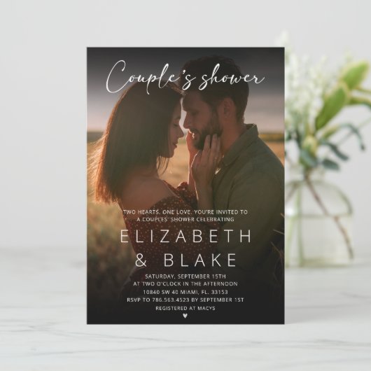 Modern Photo Handwritten Script Couple's Shower Einladung (Stehend Vorderseite)