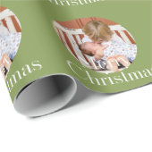 Modern Photo Light Green Merry Christmas Holiday Geschenkpapier (Rolleneckpunkt)
