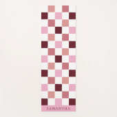Modern Pink and Red Simple Checkerboard Pattern Yogamatte (Vorderseite)