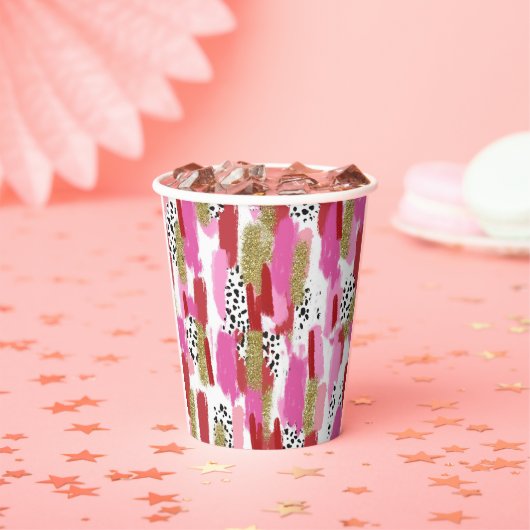 Modern Pink and White Party Paper Cups Pappbecher (Insitu)