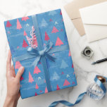 Modern Pink Blue Christmas Tree Muster Geschenkpapier<br><div class="desc">Das moderne Pink Blue Christmas Tree Muster Wrapping Paper Geschenkwrap zeigt ein rosa und blaues Muster von Weihnachtsbäumen. Perfekt für Weihnachten und Feiertage Geschenkverpackungen. Erstellt von Evco Studio www.zazzle.com/store/evcostudio</div>