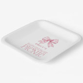 Modern Pink Gingham Bow Name Baby Shower Picnic Pappteller (Gewinkelt)