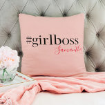 Modern Pink Girl Boss & Name Best Girly Kissen<br><div class="desc">Auf Zazzle präsentiert sich die Kollektion "Modern Pink Girl Boss & Name! Diese trendige und stilvolle Kollektion ist perfekt für alle starken, unabhängigen Frauen da draußen, die ihre Karriere gestalten und eine Erklärung abgeben. Ob Sie selbst ein Girl-Chef sind oder ein fantastisches Geschenk für ein solches suchen, diese Kollektion wird...</div>
