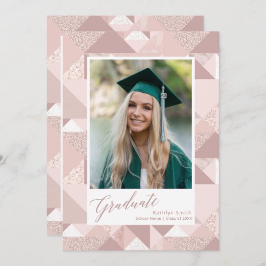 Modern Pink Glitzer Script Girl Foto Abschluss Ankündigung (Vorne/Hinten)