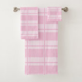 Modern Pink Plaid Towels Subtle and Stylish Touch Badhandtuch Set (Insitu)