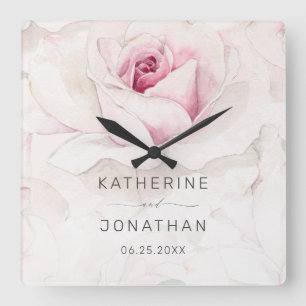 Modern Pink Rose Floral Bride Groom Names Wedding  Quadratische Wanduhr