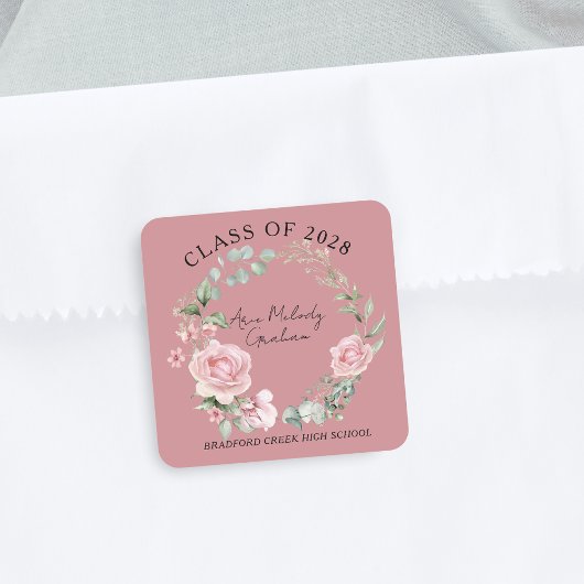 Modern Pink Roses Script Class of Graduation Quadratischer Aufkleber