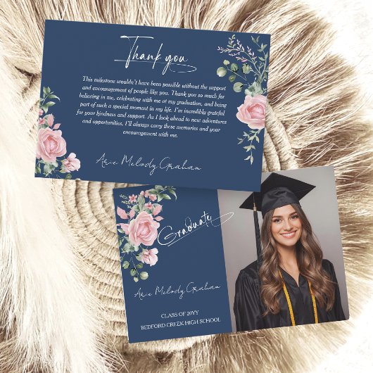 Modern Pink Roses Script Graduation Photo Dankeskarte
