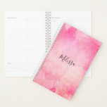 Modern Pink Watercolor Girl | Name hinzufügen Planer<br><div class="desc">Schöne moderne personalisierte Tagesplaner / Kalender für ein Mädchen / eine Frau.  Rosa Aquarell (Aquarellfarbe) mit der Möglichkeit,  Namen oder Nachrichten hinzuzufügen.  Ideal für Schule,  Geschäftsleute oder Privatpersonen.</div>